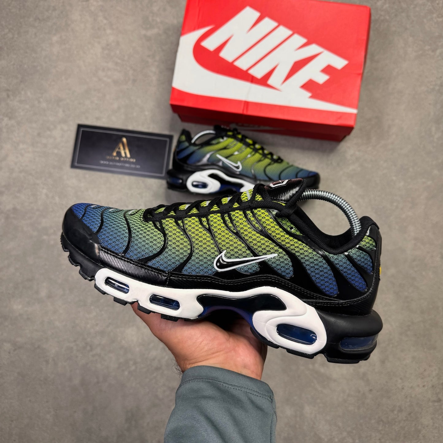 NIKE AIR MAX PLUS TN (BLUE/GREEN)