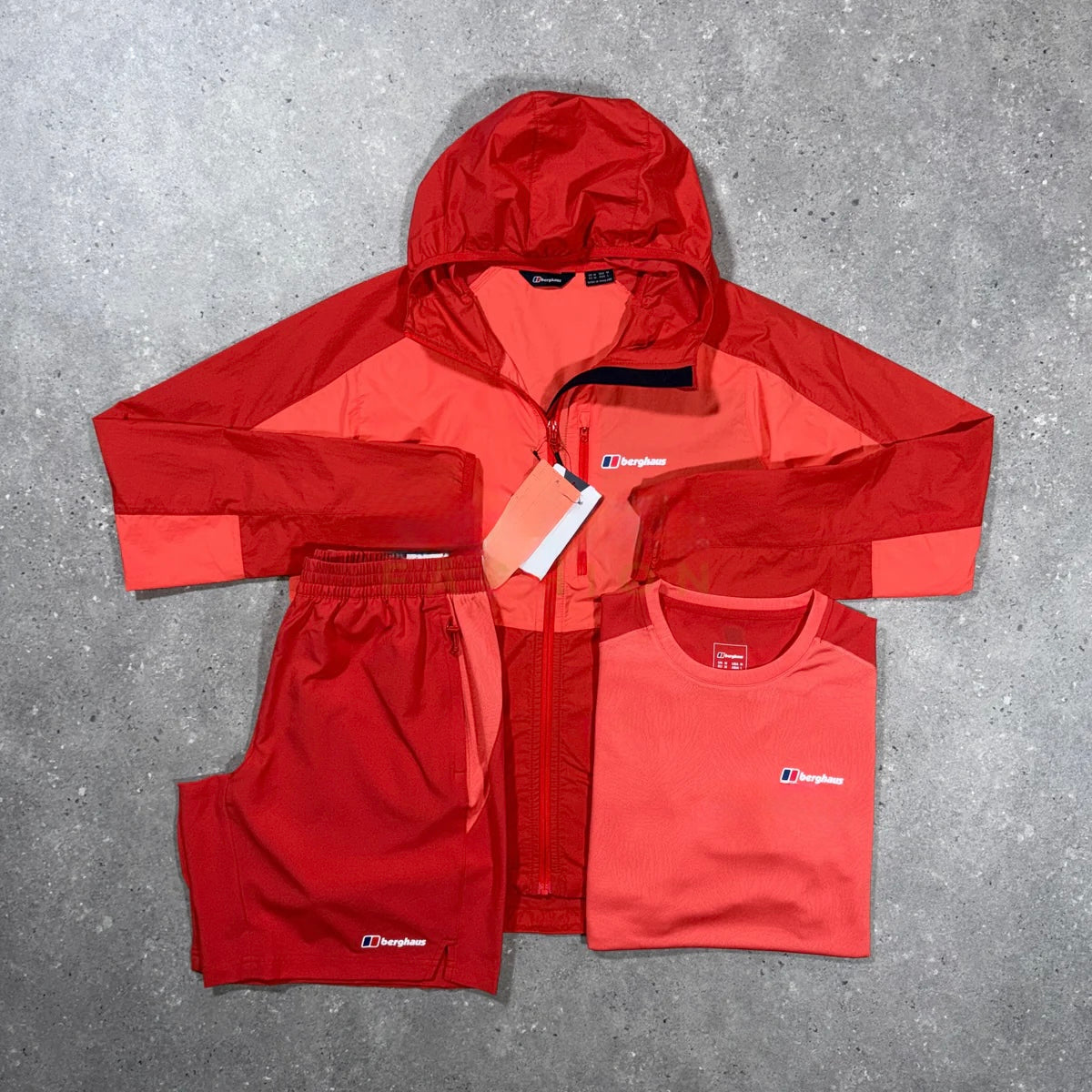BERGHAUS TINTAGEL TRI SET (RED)