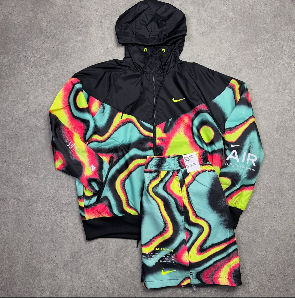 NIKE MULTI WINDRUNNER SET